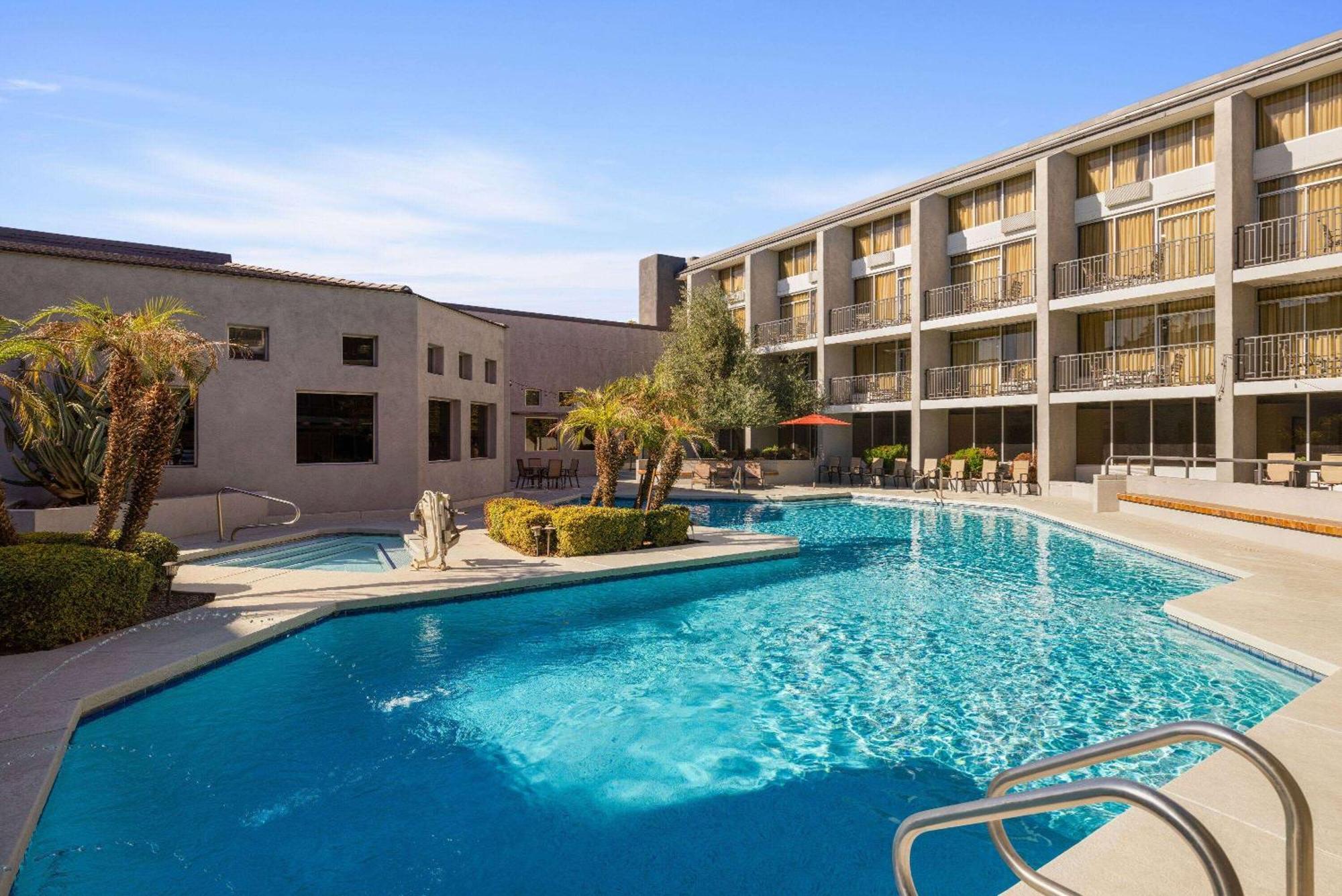 Wyndham Phoenix Airport - Tempe Extérieur photo