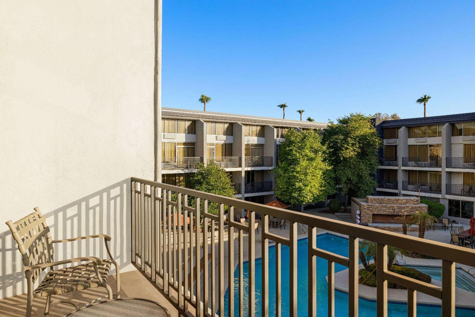 Wyndham Phoenix Airport - Tempe Extérieur photo