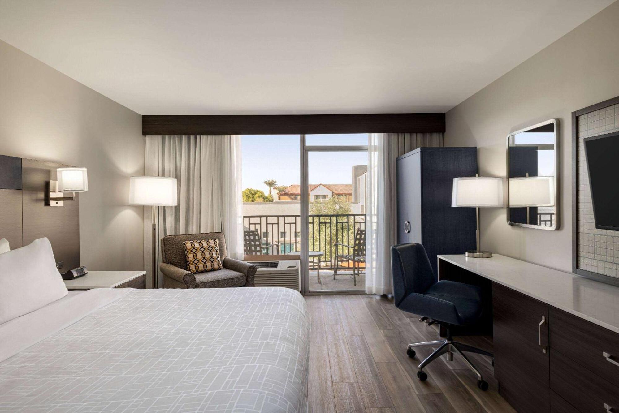 Wyndham Phoenix Airport - Tempe Extérieur photo
